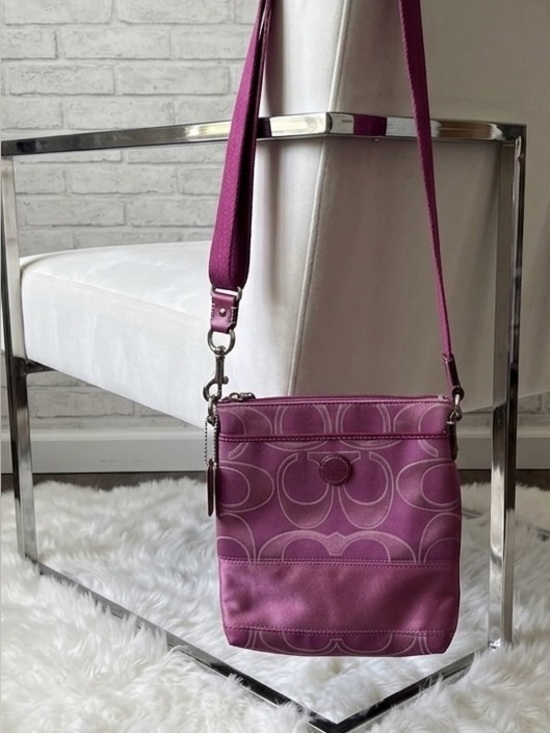 Coach Handbags - Coach Fuchsia Signature Crossbody Bag